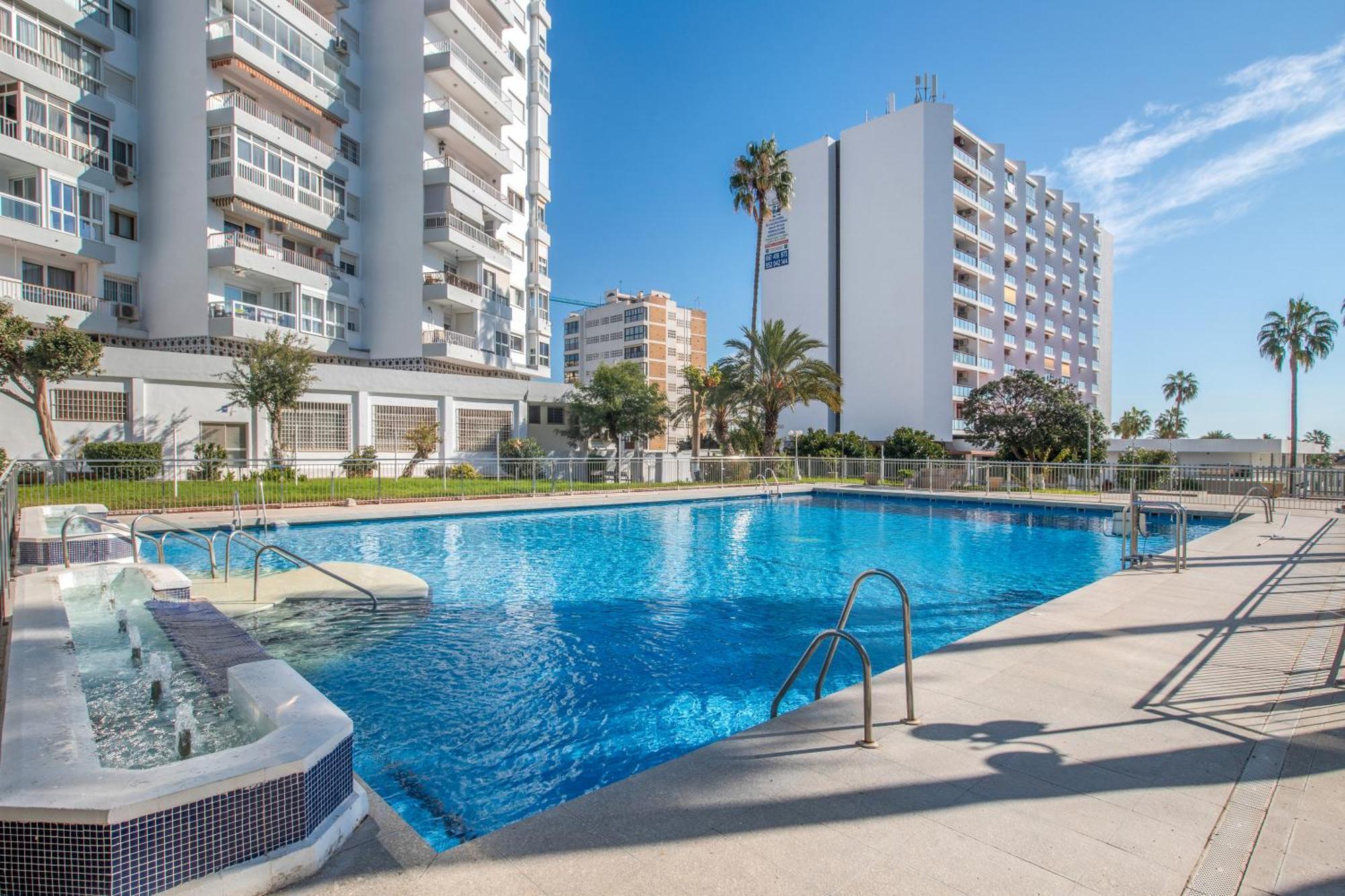 Next To Puerto Marina And The Beach Benalmádena Exterior foto