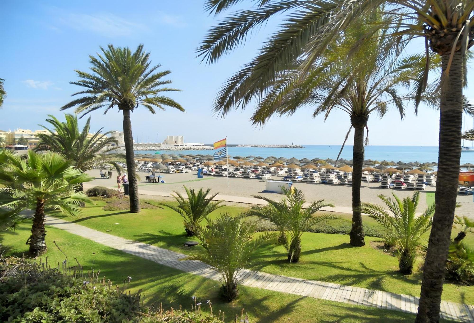 Next To Puerto Marina And The Beach Benalmádena Exterior foto