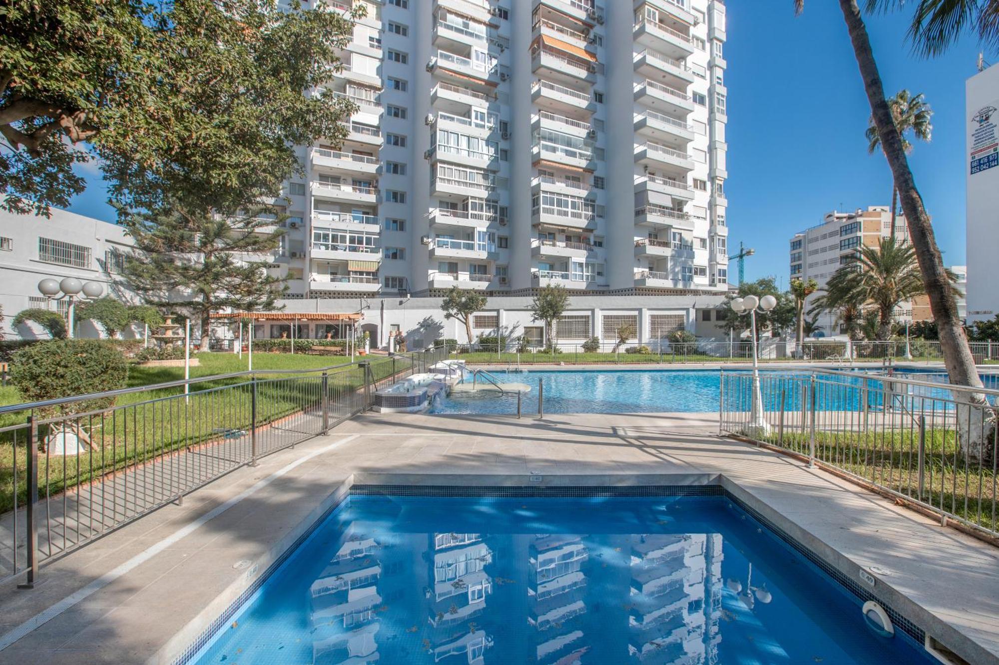 Next To Puerto Marina And The Beach Benalmádena Exterior foto